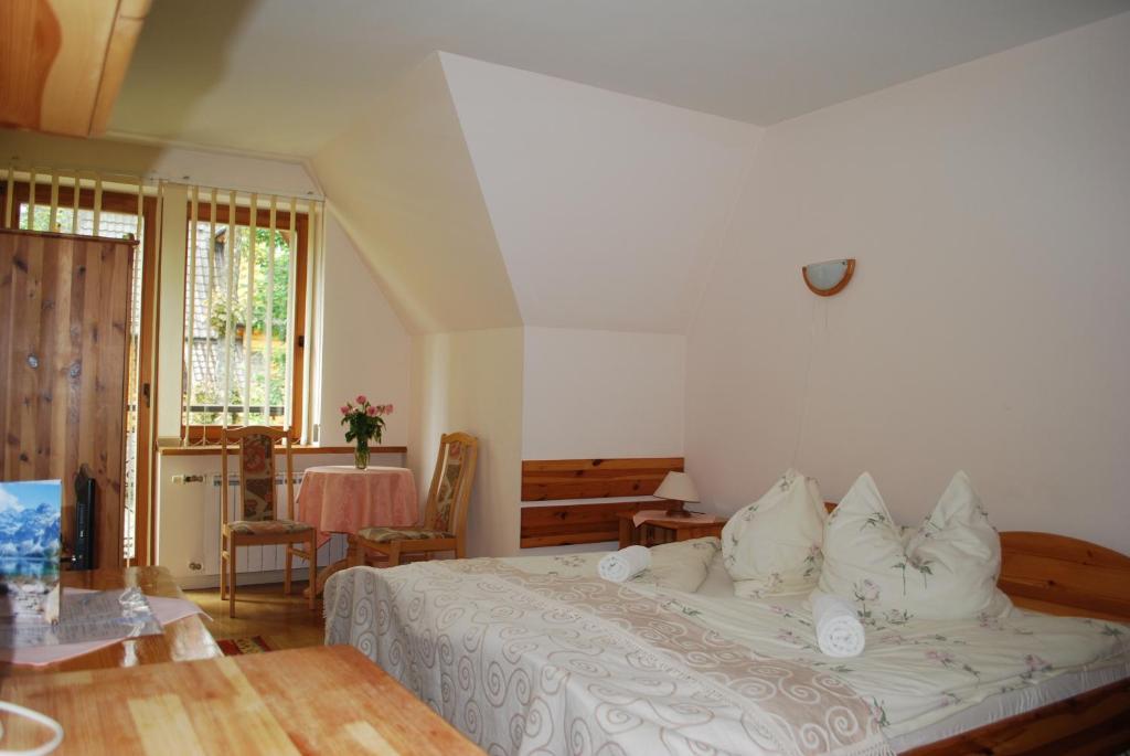 Bialy Dworek Zakopane Zimmer foto